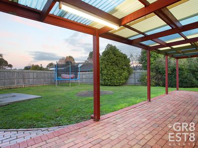 19 Leonie Court, Narre Warren