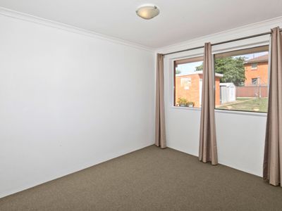 1 / 6 Killard Street, Queanbeyan