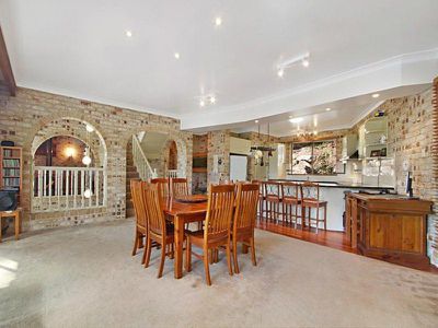 4 Knox Court, Rochedale South