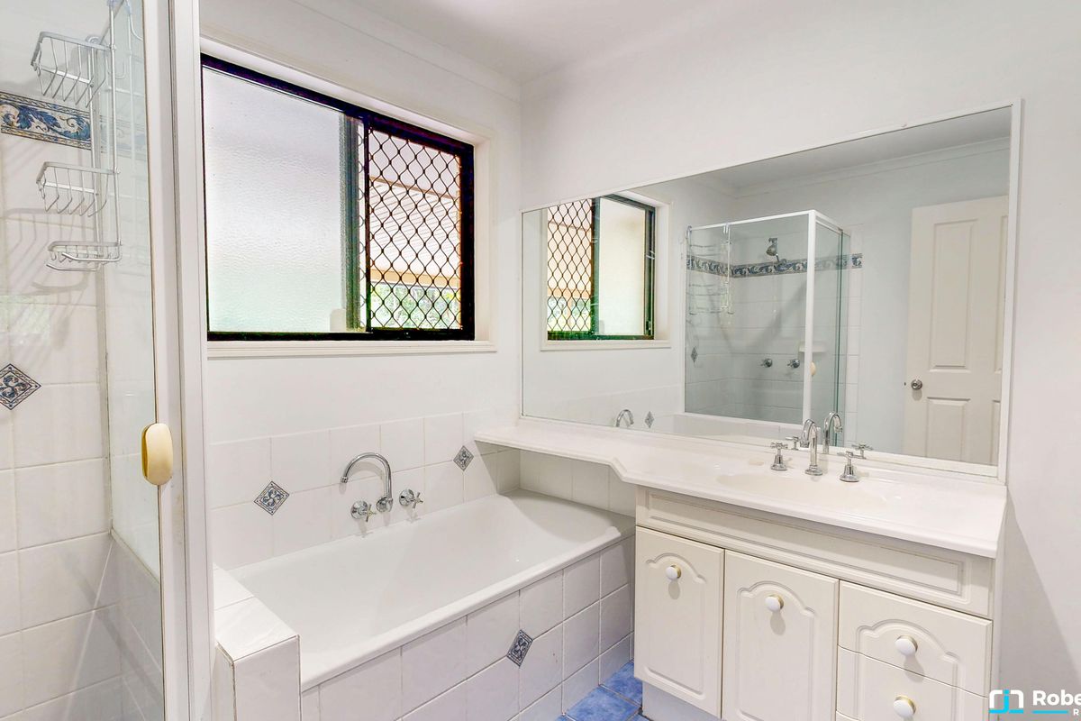 90 Woodhaven Way, Cooroibah