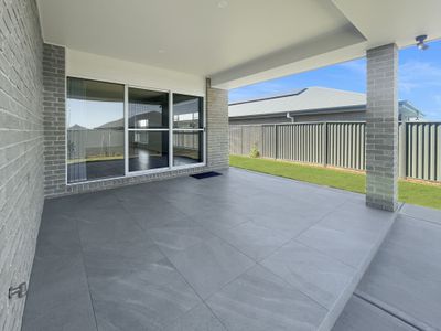 12 Current Court, Dubbo