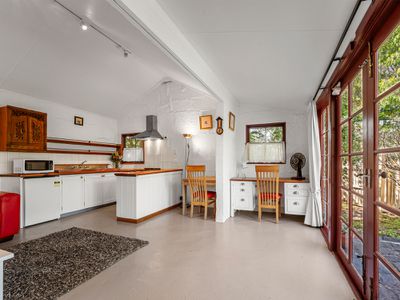 198 Princes Highway, Port Fairy