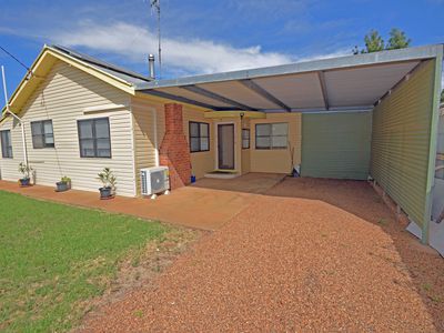 116 Temoin Street, Narromine