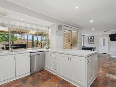 14 Sundew Place, Thornlie