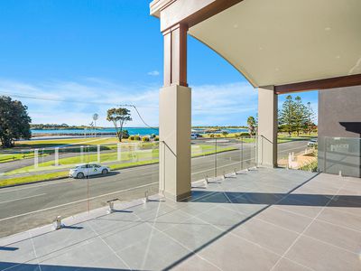 1 / 57 Reddall Parade, Lake Illawarra