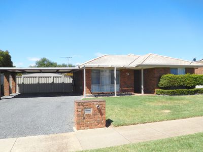 64 Pine Road, Shepparton