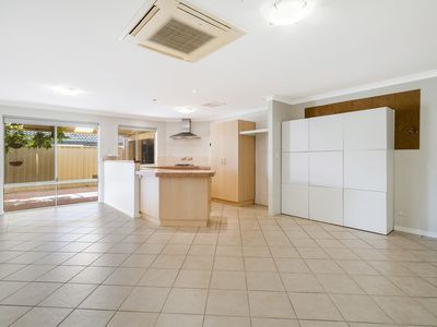 17 Coomer Elbow, South Guildford