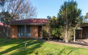 18 Tenandra Court, Berwick