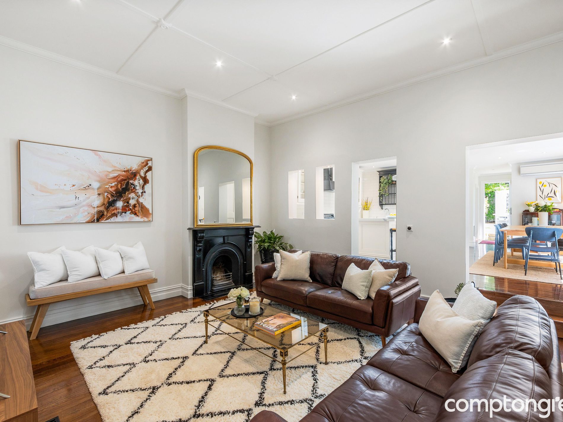 239 Douglas Parade, Newport