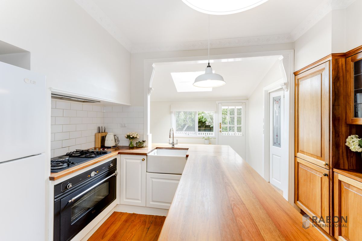 4 Benbrook Avenue, Mont Albert North