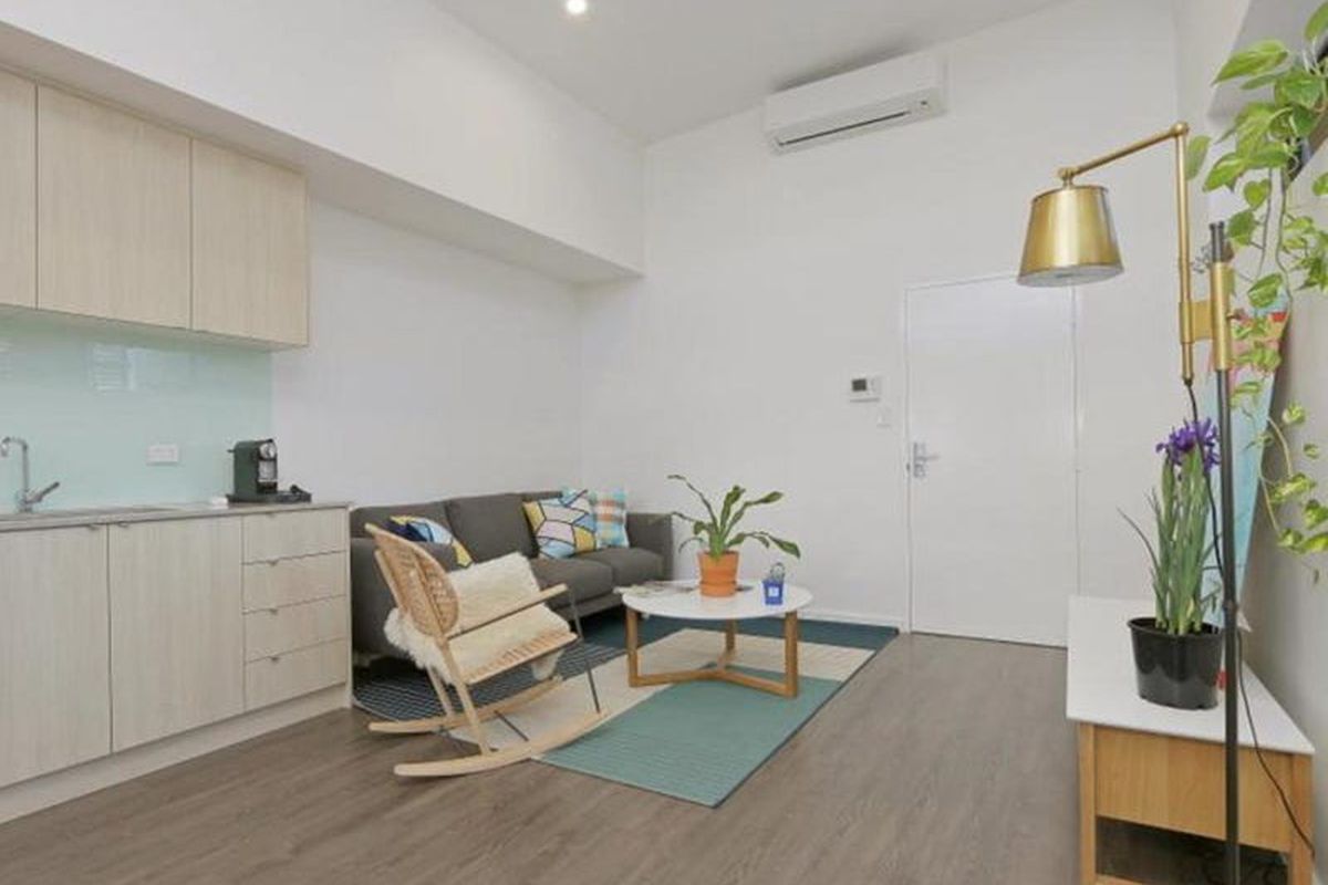 1 / 8 Salisbury Road, Rivervale