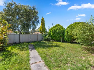 12 HANLEY CRESCENT, Seymour