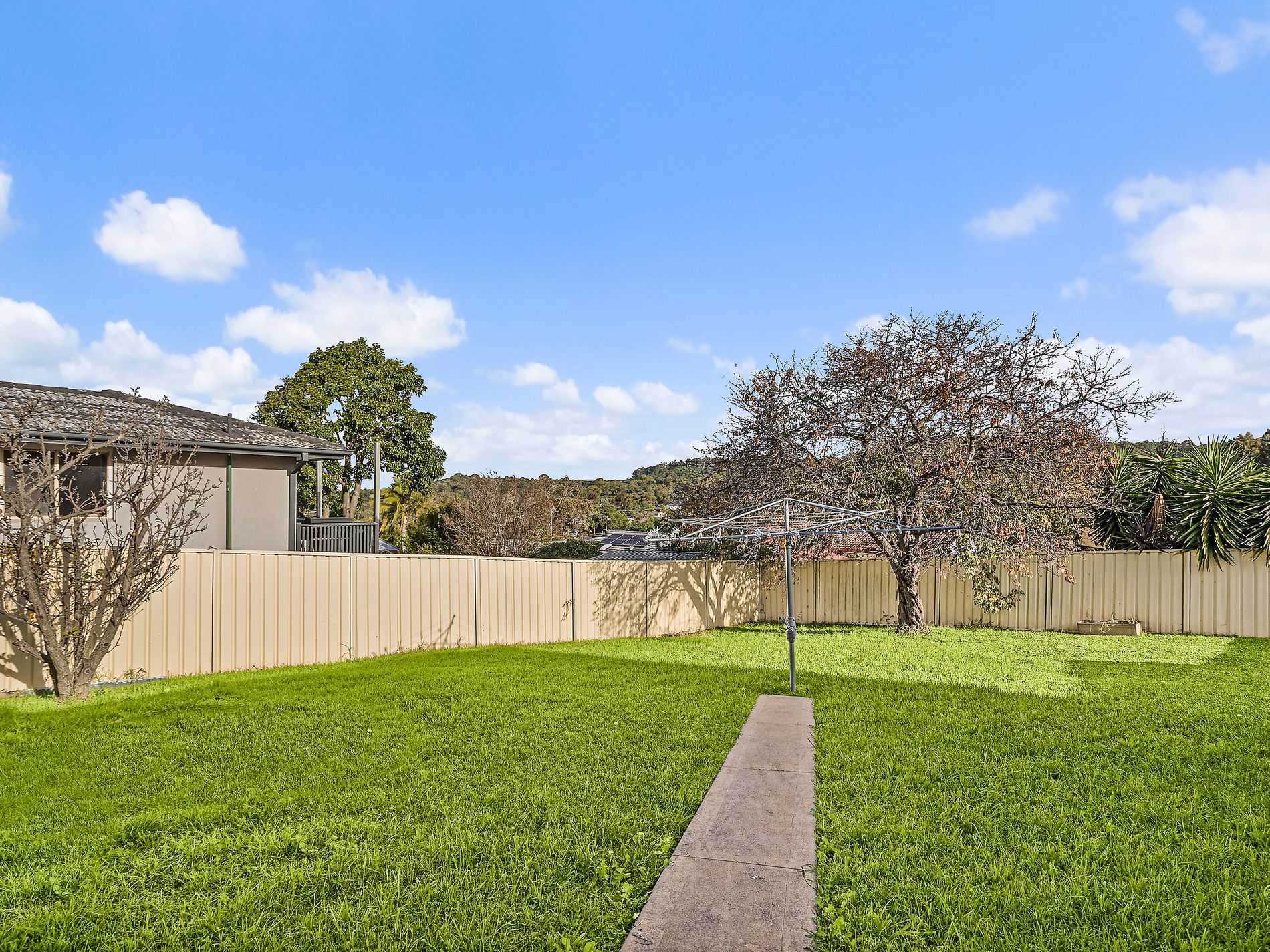 18 Gareema Avenue, Koonawarra
