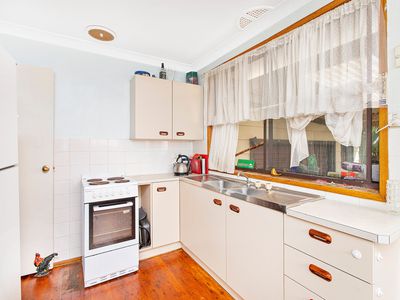 4 Fisher Street, Oak Flats