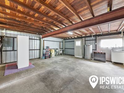 4 Bryant Court, Silkstone