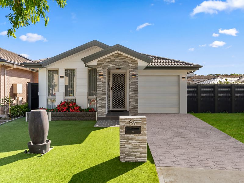 96 Hemsworth Avenue, Middleton Grange