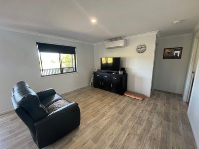17 Kahler Road, Booie