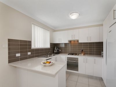 1 / 5 Vlatko Drive, West Hoxton