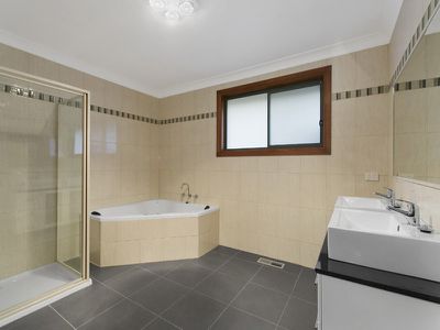17 Mangana Drive, Mulgrave
