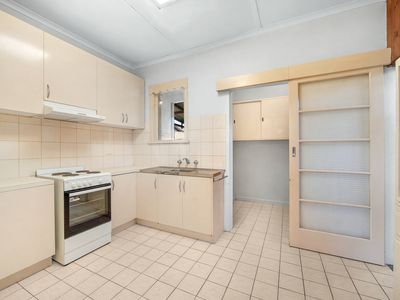 12 Scotsburn Grove, Werribee
