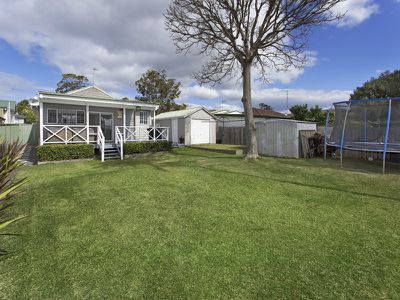 98 Parkes Street, Oak Flats