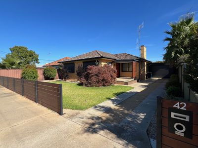 42 Hamilton Street, Shepparton