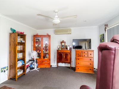 4 TWOLYN STREET, Urangan