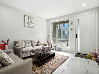 24 Wookey Glade, Riverstone