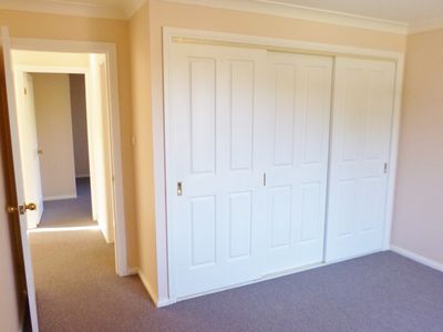 1 / 100 Glider Avenue, Blackbutt