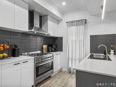 31 Crown Drive, Fraser Rise