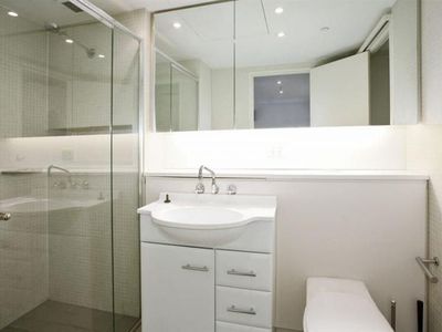 909 / 23 Shelley Street, Sydney