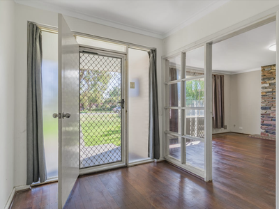 58 Coops Avenue, Thornlie