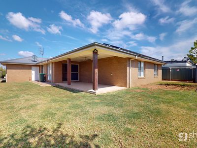 7 Ripple Court, Dubbo