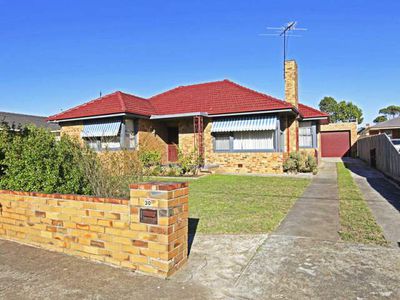 30 Hill Street, Belmont