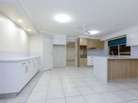 2 Autumn Close, Calamvale