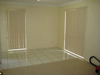 72 / 316  Long Street East, Graceville