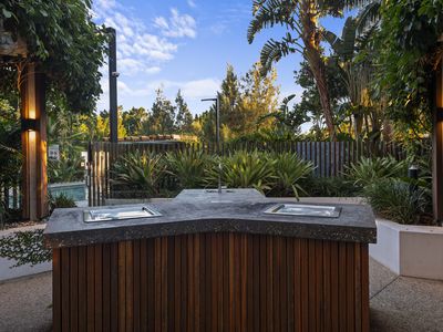 10414 / 320 MacArthur Avenue, Hamilton