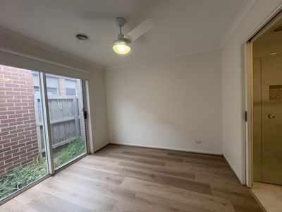 53 Keira Circuit, Werribee