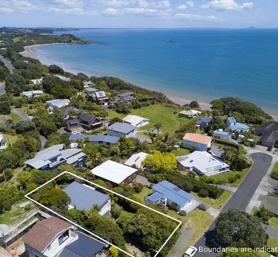 10 Kupe Road, Coopers Beach