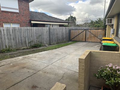 18 Simmons Drive, Seaholme