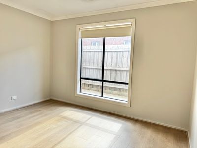 29 Phillip Drive, Wyndham Vale