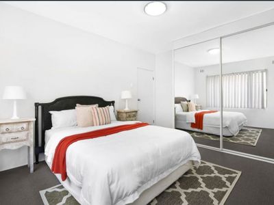 2 / 130 The Grand Parade, Brighton Le Sands