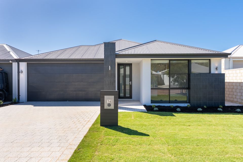 16 Tarot Grove, Baldivis