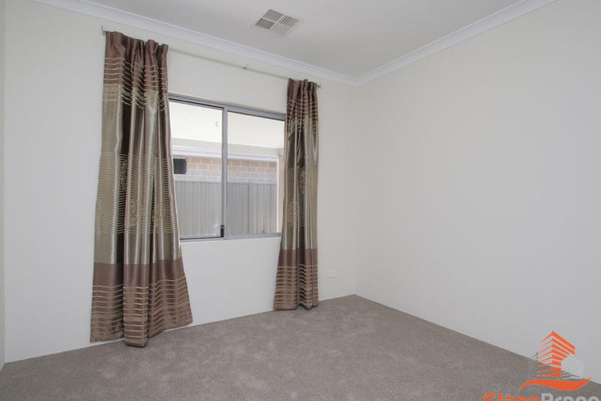 20 Greywacke Entrance, Piara Waters