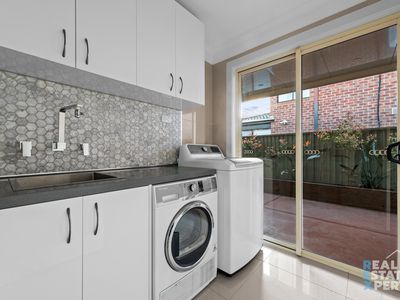31 Hunt Club Boulevard, Cranbourne East
