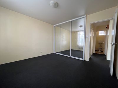 7 / 49 Hyde Street, Footscray