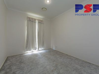 56 Hotham Cres, Hoppers Crossing