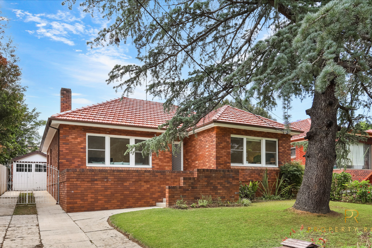 8 Graham Avenue, Eastwood