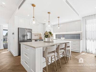 74 Naomi Street South, Winston Hills