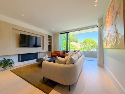 3Bed / 5 Rodborough Avenue, Crows Nest